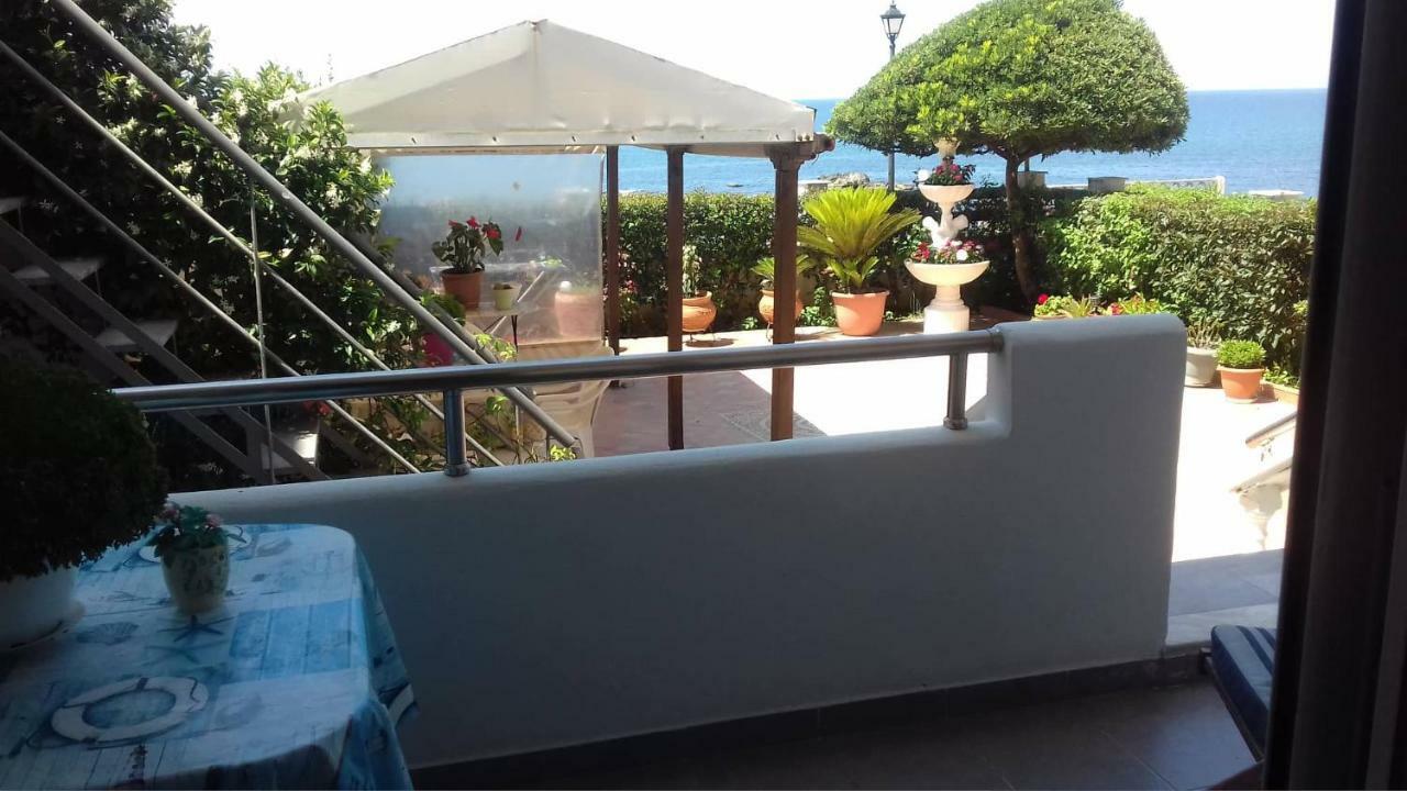 Family Sea & Garden View Apartment Preveza Eksteriør billede